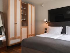 Zimmerbild 7