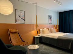 Zimmerbild 8