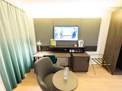Zimmerbild 8