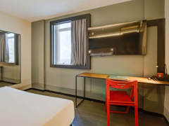 Zimmerbild 6