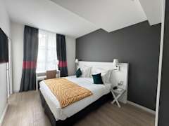 Zimmerbild 6