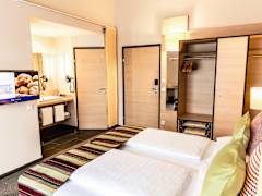 Zimmerbild 6