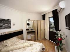 Zimmerbild 6