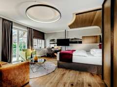 Zimmerbild 6
