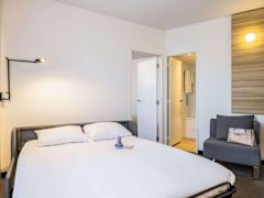 Zimmerbild 8