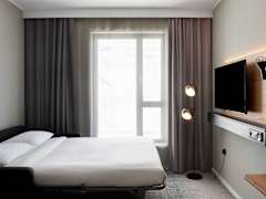 Zimmerbild 6