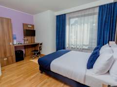 Zimmerbild 8