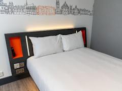 Zimmerbild 4