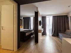 Zimmerbild 6