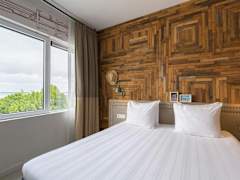 Zimmerbild 8