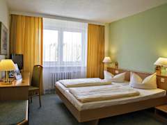 Zimmerbild 28