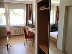 Zimmerbild 4