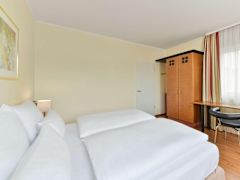 Zimmerbild 9