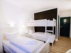 Zimmerbild 7