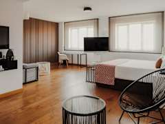 Zimmerbild 8