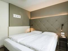 Zimmerbild 6