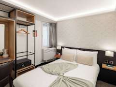 Zimmerbild 6