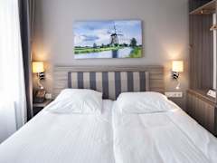 Zimmerbild 6