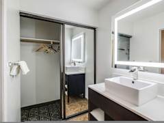 Zimmerbild 8
