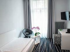 Zimmerbild 15