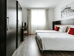 Zimmerbild 2