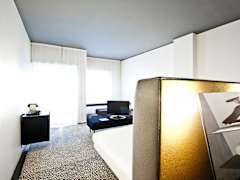 Zimmerbild 4