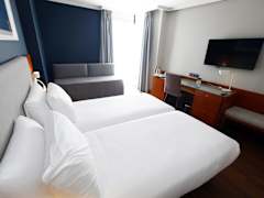 Zimmerbild 6