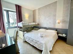 Zimmerbild 4