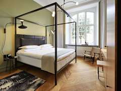 Zimmerbild 8