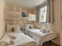 Zimmerbild 9