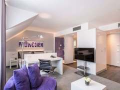 Zimmerbild 8