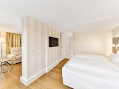 Zimmerbild 2