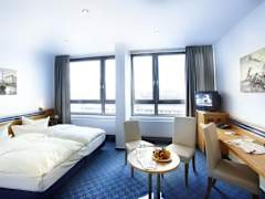 Zimmerbild 4