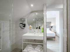 Zimmerbild 8