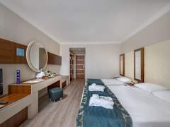 Zimmerbild 6