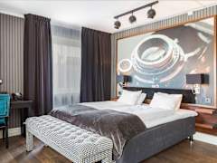 Zimmerbild 6
