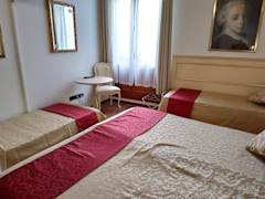 Zimmerbild 5