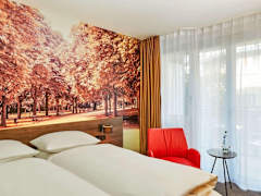 Zimmerbild 4