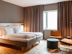 Zimmerbild 6