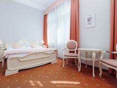 Zimmerbild 4