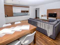Zimmerbild 6