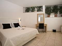 Zimmerbild 6