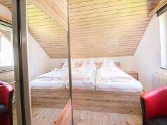 Zimmerbild 8