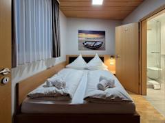 Zimmerbild 8