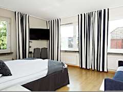 Zimmerbild 32