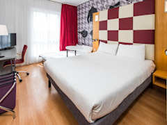 Zimmerbild 7