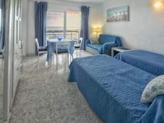 Zimmerbild 9