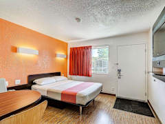 Zimmerbild 6