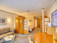 Zimmerbild 5