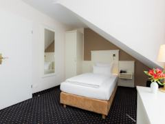 Zimmerbild 9